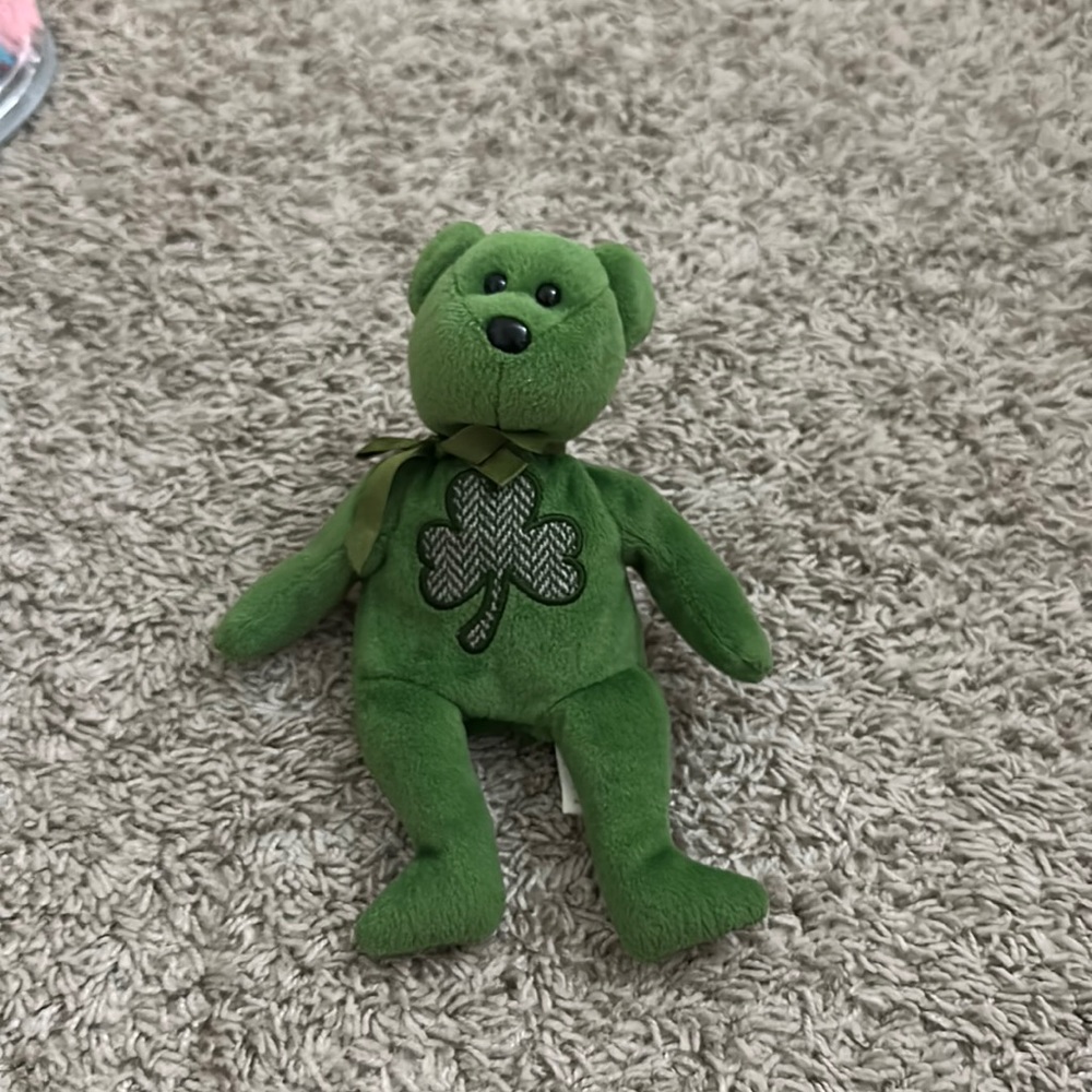 Vintage Luckier beanie boo bear